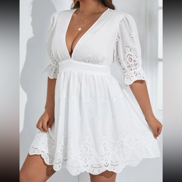 Boho white embroidered scallop hem dress - Picture 14 of 16